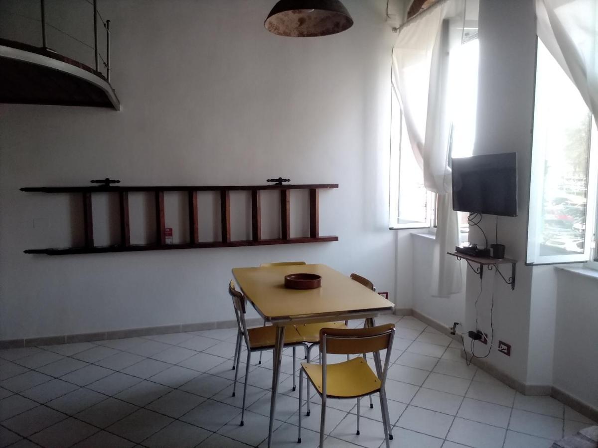 הוילה ליבורנו Casina Del Porto מראה חיצוני תמונה